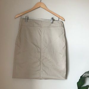 Ann Taylor - Pencil / Suit skirt